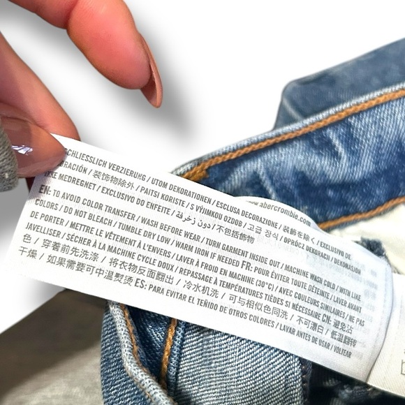 Abercrombie & Fitch The Slim Straight Ultra High Rise Jeans Medium Wash 26/2 - Picture 10 of 10